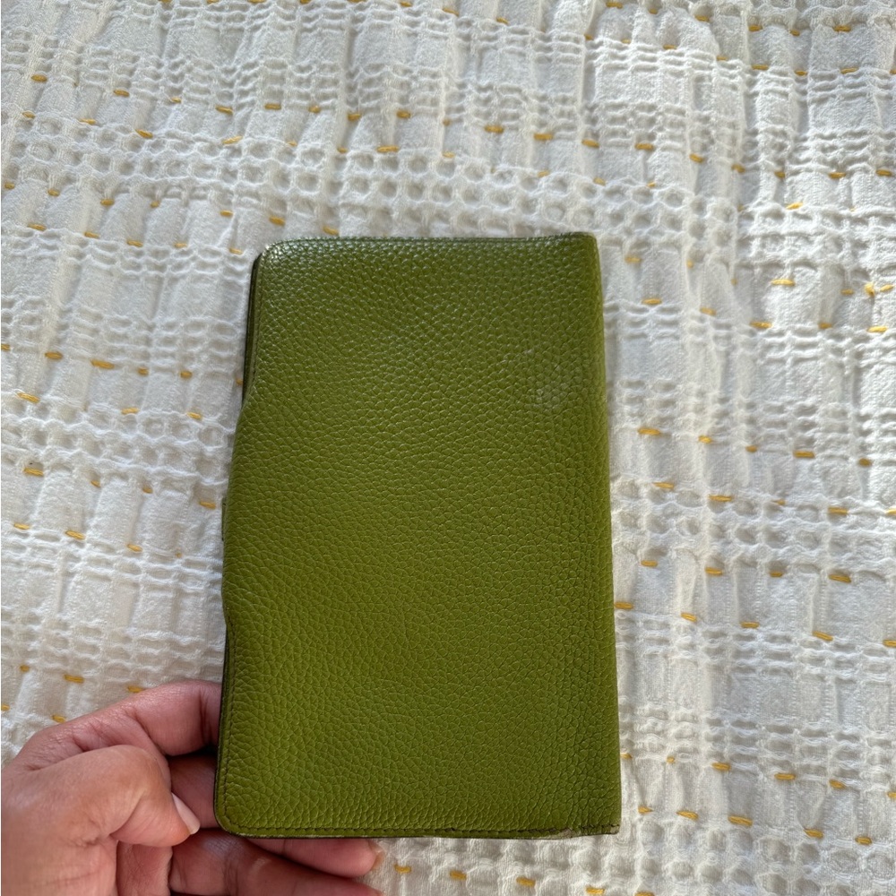 Preloved Apple Green Hermes Dogon passport holder